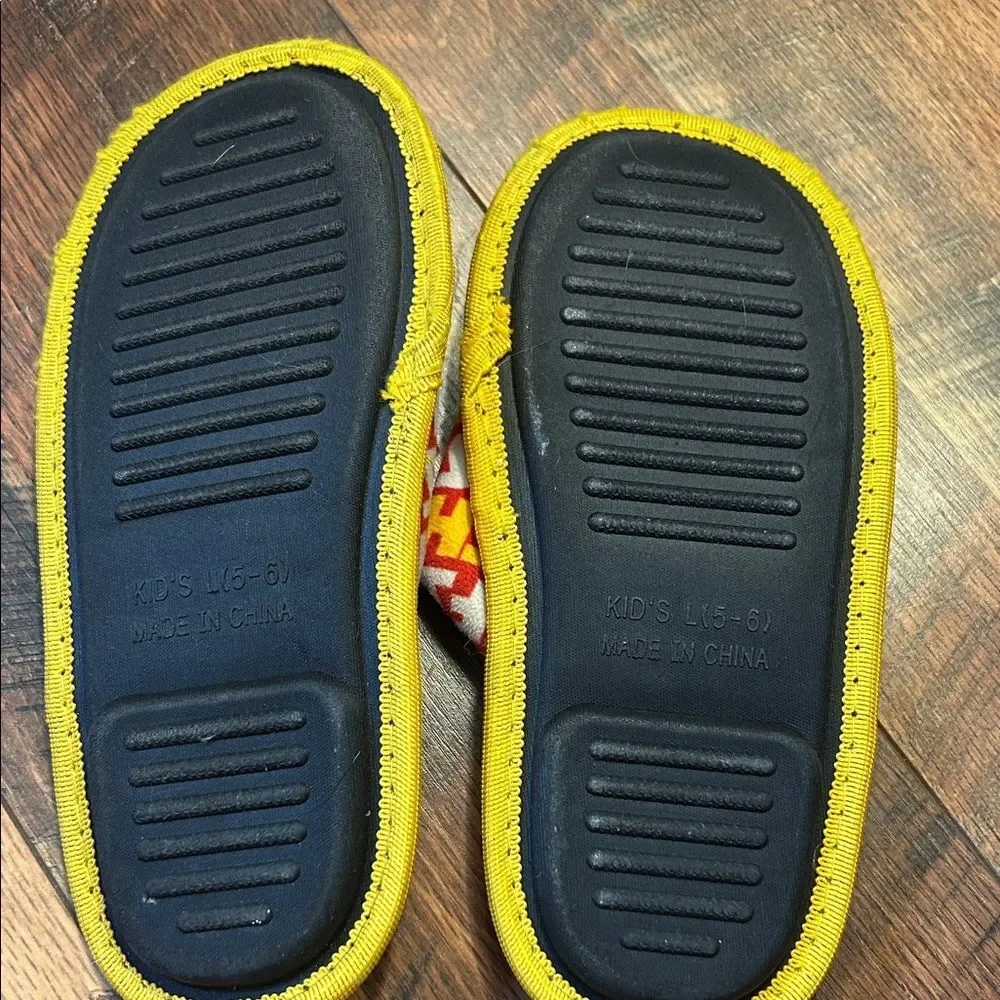 Kids chiefs Yellow and Red Slippers box 2